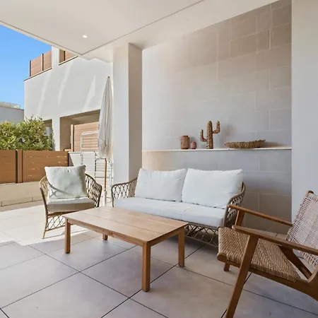 Stunning In Ref 235 By Costarentals Apartment